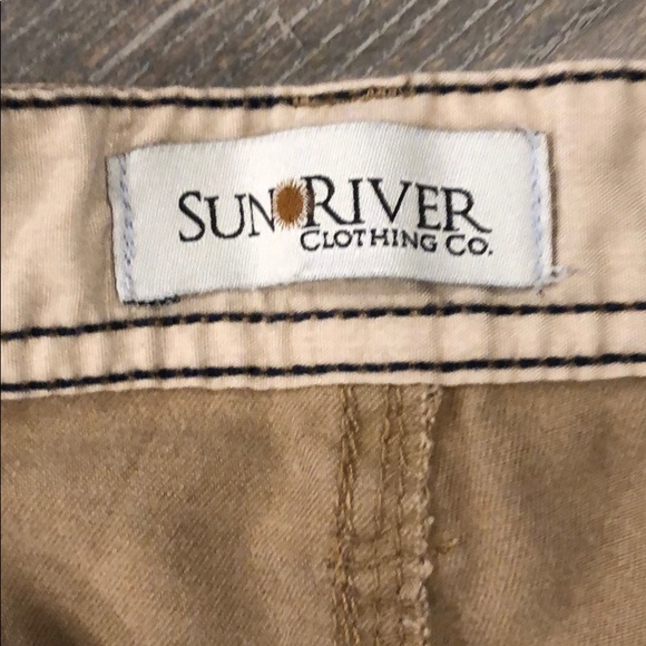 Shorts - Picture 2 of 4